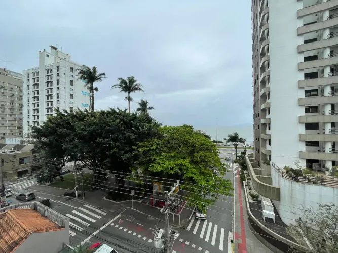 Imóvel à Venda, 3 Suítes, ao lado do Colégio Catarinense, 192m Privativos, 2 Vagas