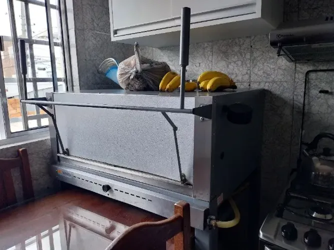 Forno de pizza á gás com pedra refratária + fritadeira elétrica +liquidificador