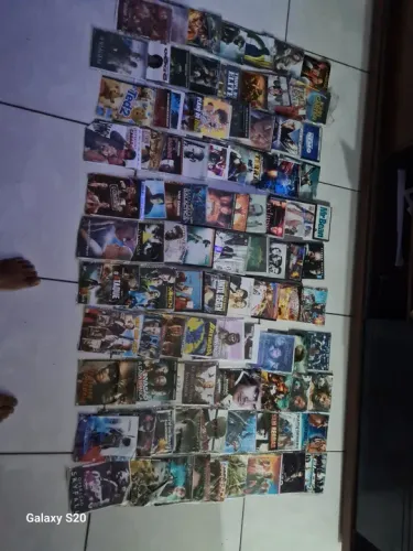 DVD DIVERSOS MUSICAS E FILMES