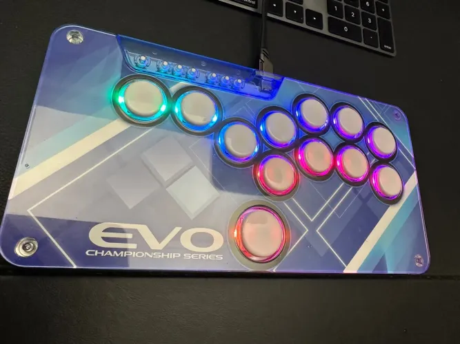 Hitbox EVO Licensed Micro (Edição Limitada Comemorativa)