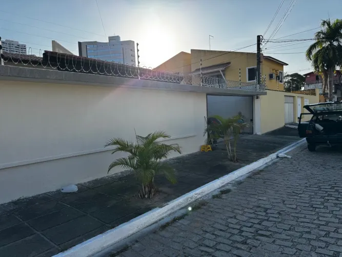 Excelente Casa em Ponta Negra Muito bem localizada