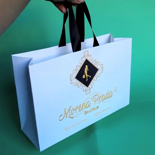 Sacola de papel personalizada