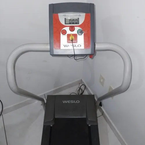 Esteira Weslo - Ideal para exercícios em casa