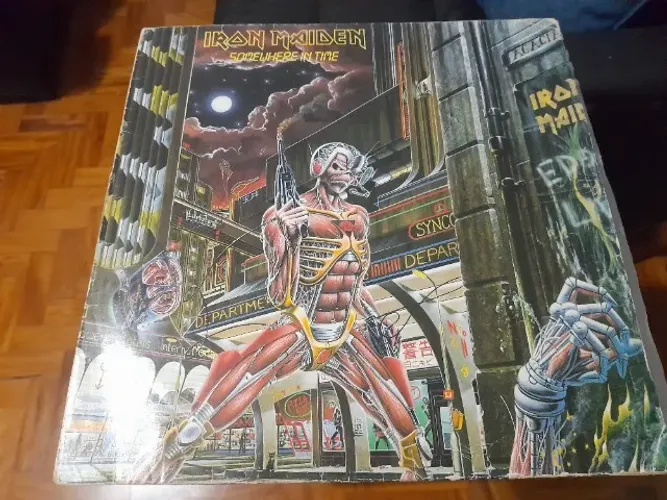 LP Iron Maiden, álbum - Somewhere in Time, lançado em 1986, Selo EMI, ler a descrição