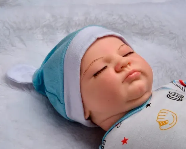 BEBÊ REBORN KIT QUINLYNN MASCULINO