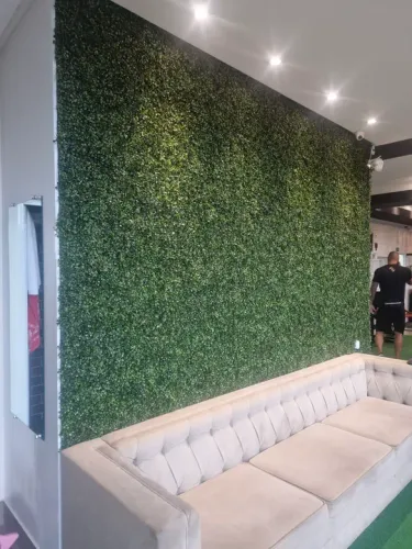 Jardim Vertical artificial e Muro Inglês 