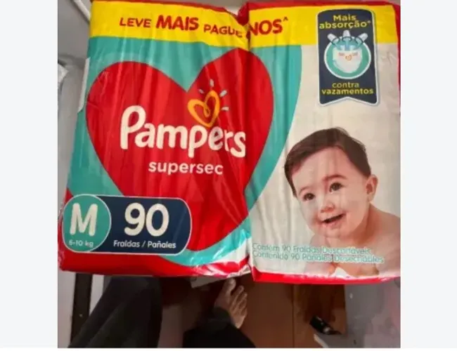 FRALDA PAMPERS M COM 90 unidades