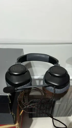 Fone JBL Quantum 100