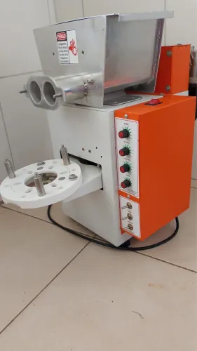 Máquina de salgados compacta print 