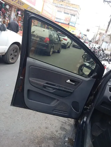 Volkswagen Fox 1.0 MI Total Flex 8V 5P 2014