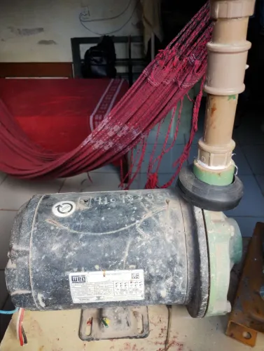Vibrador para construção