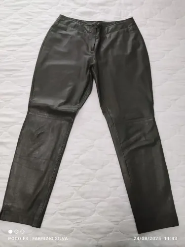 Calça de couro ( Pelica, couro de cabra ) verde musgo 