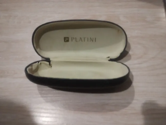 Caixa/porta óculos Platini