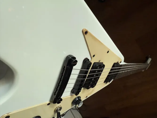 Epiphone flying v 2001 