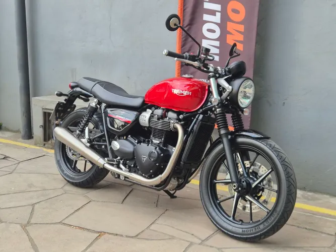 Triumph Street Twin 900