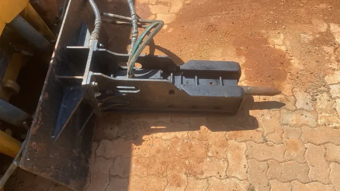 Rompedor Hidráulico para bobcat 