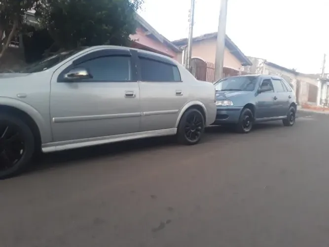 Chevrolet Astra Sedan Comfort 1.8 MPFI 8V 4P (álcool) 2005