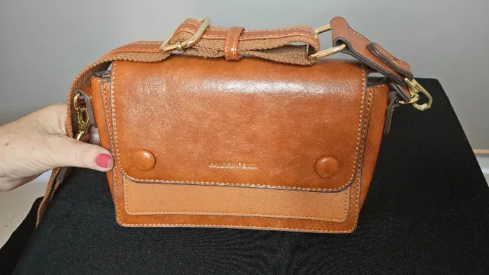 Bolsa Feminina de Ombro Golden Fenix (Couro)