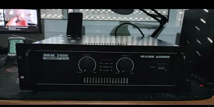 Amplificador de Potência Mark Audio MK 2400