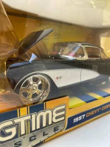 Jada Toys 1/24 Chevy Corvette 1957