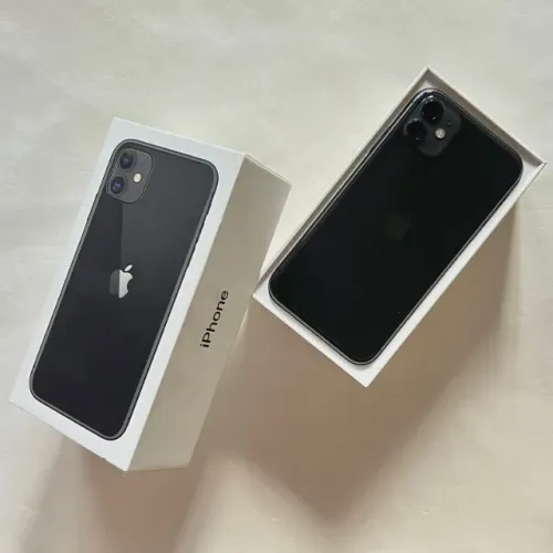 iPhone 11 128GB (Preto)