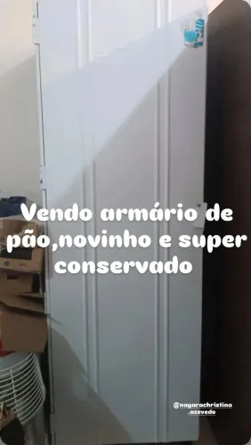 Armário de pão