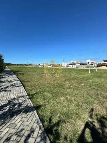 Terreno em condomínio fechado à venda por apenas R$ 75.000,00 - Fazendinha - Araruama /RJ