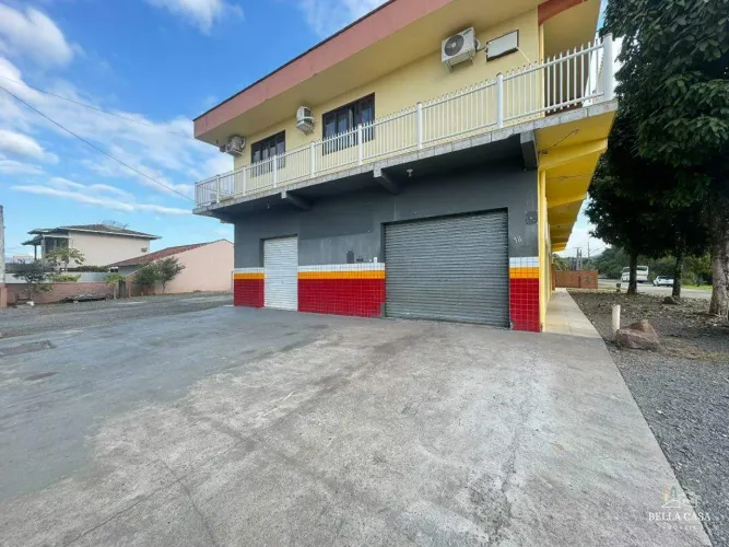 Sala comercial para alugar no Aventureiro