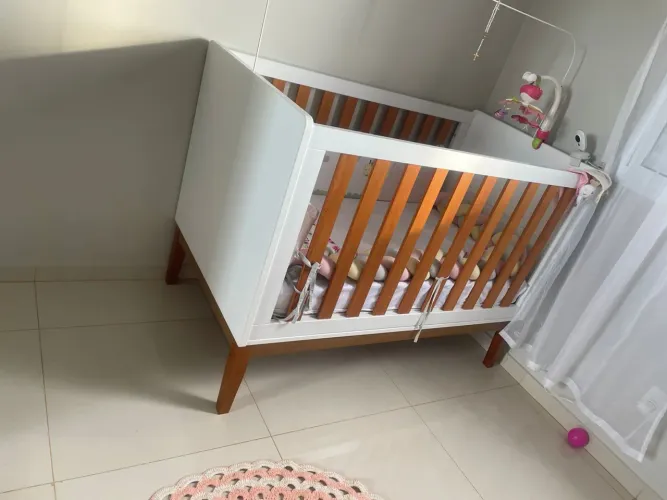 Berço americano que vira Mini cama