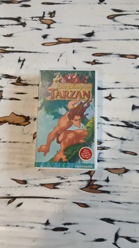 Fita em VHS Tarzan, lacrada. Raridade