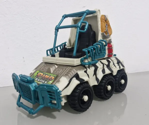 Veículo Dino Valley Field Tracker Hunting Buggy - Anos 90 Chap Mei