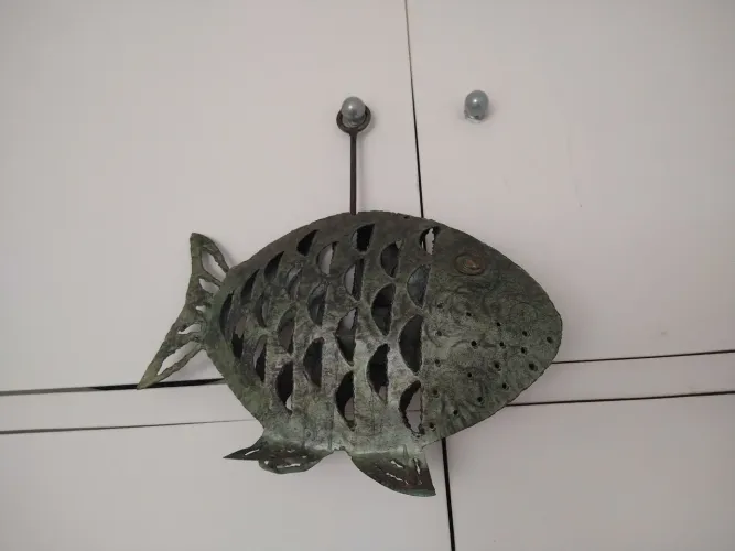 Lindo Peixe Decorativo de Metal com porta vela