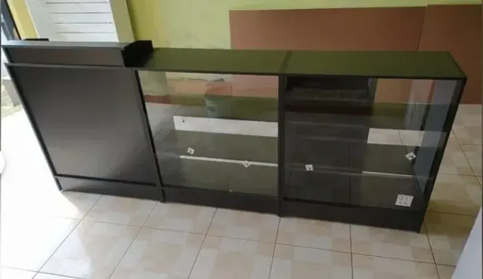 BALCÃO CAIXA SIMPLES + BALCÃO VITRINE