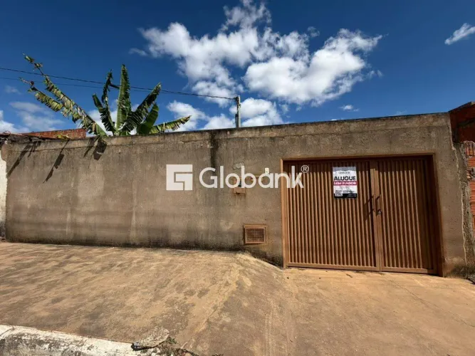 Casa 2 quartos para aluguel Alterosas 70m² Montes Claros MG