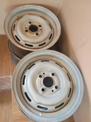 Roda 13" Chevette antigo 