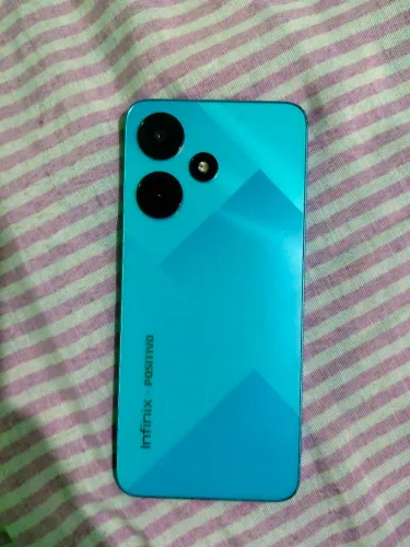 Vende-se celular, barato para sair hoje chega