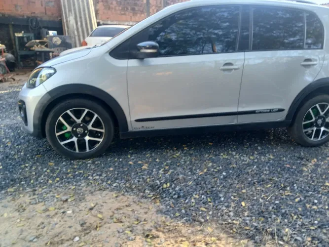 Volkswagen Up! Cross 1.0 TSI Total Flex 12V 5P 2016