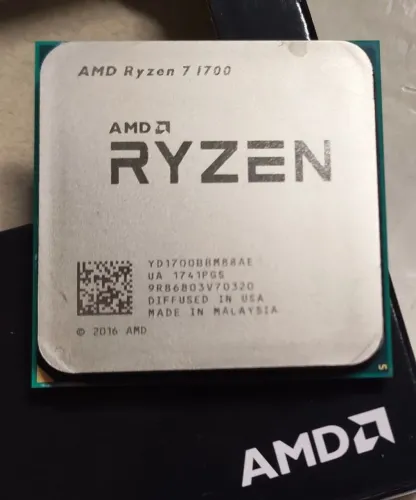 Processador AMD Ryzen 7 1700 + coolerbox