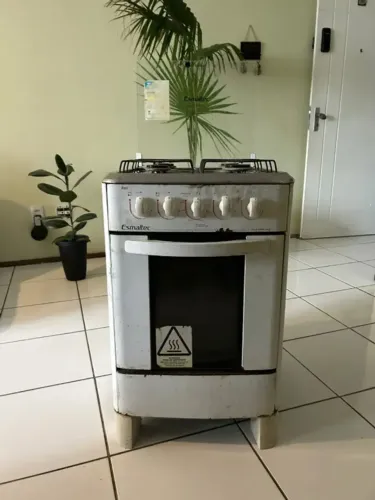 Fogão 4 Bocas Esmaltec Acendimento Manual - Bali com Forno Limpa FÁCIL