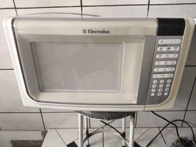 Microondas Electrolux 31l. 127v.