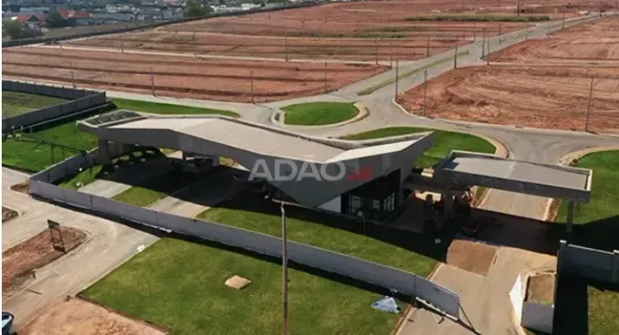 Lote de Esquina Vinhas Flamboyant