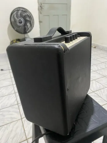 Amplificador Borne Guitarra F60 Preto 15w Rms Bivolt
