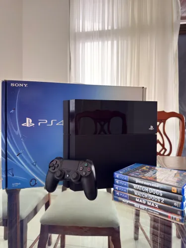 PS4 500GB ORIGINAL + 2 CONTROLES + JOGOS