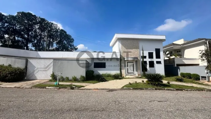 Casa em condomínio: 4 quartos, 4 suítes, 2 salas, 6 banheiros, 4 vagas, 380m² em Sorocaba-