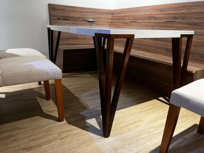 Mesa Sylvia Design 0,90x1,60m