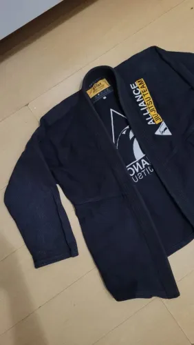 Kimono e calça Alliance Jiu-jitsu