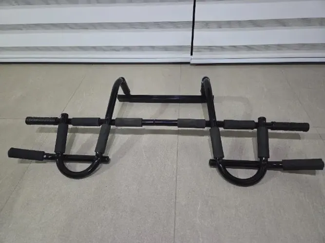 Barra multifuncional de porta - musculação/academia