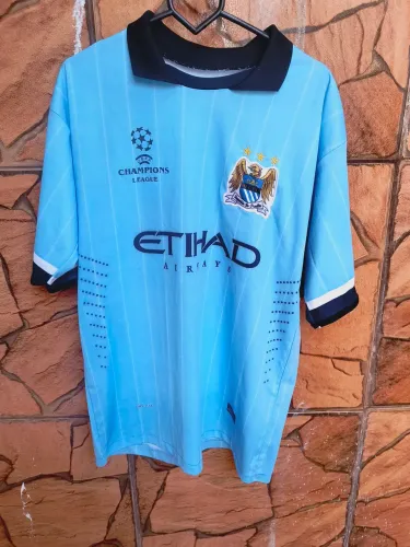 camisa retro manchester city dzeko g