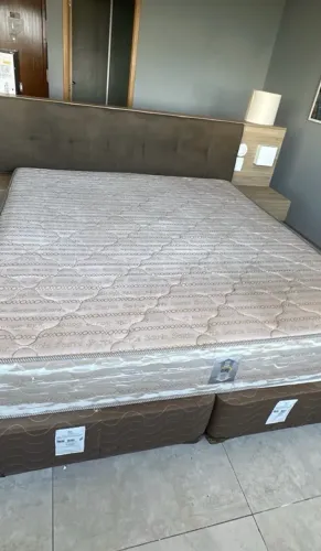 Colchão king size com base completa (menor preço do Olx)