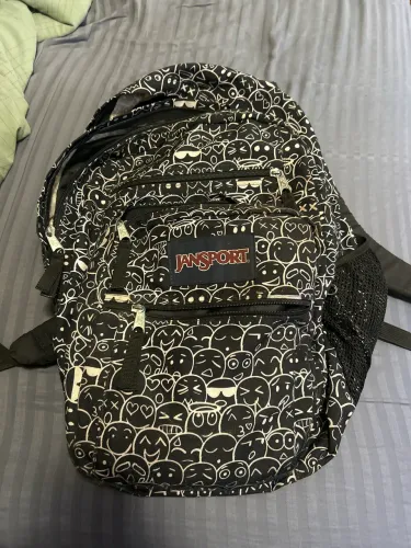 Mochila Jansport Grande, usada 1 ano.